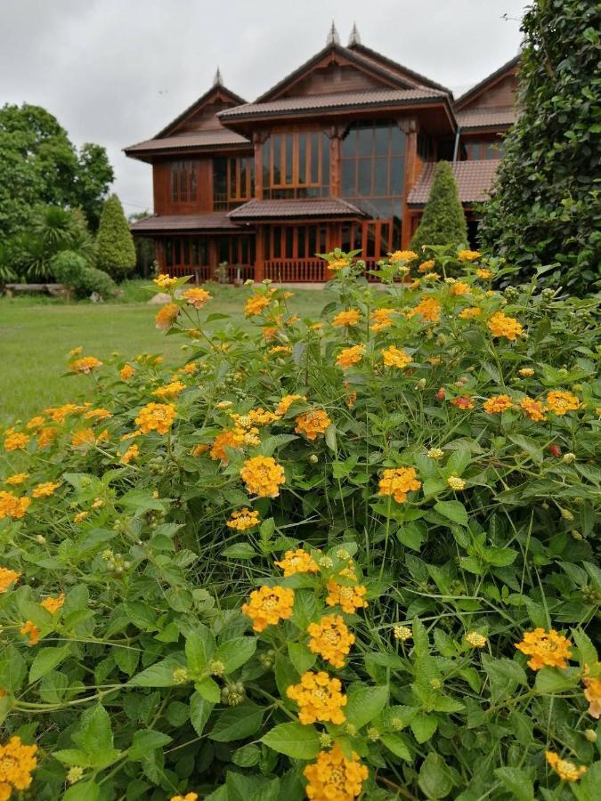 Baan Maneekan Сукотай Екстериор снимка